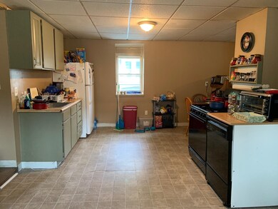 23 Spring St, Franklin, NH 03235 - photo 7