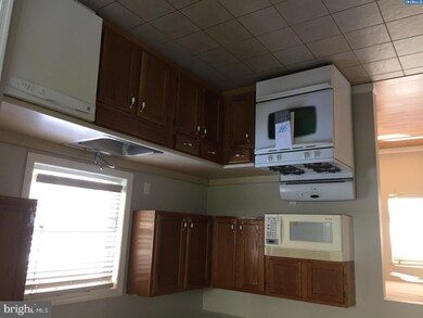 13 N Walnut Cir, West Berlin, NJ 08091 - photo 3