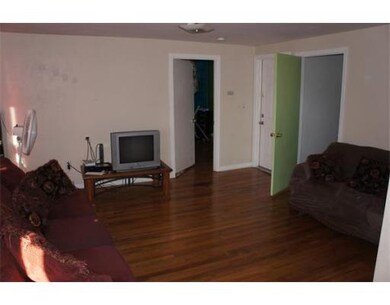 85 Ingleside Ave unit 3, Worcester, MA 01604 - photo 2