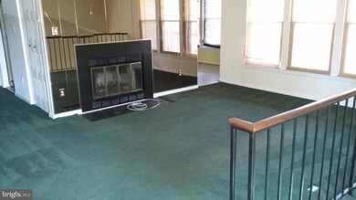 19926 Appledowre Cir, Germantown, MD 20876 - photo 2