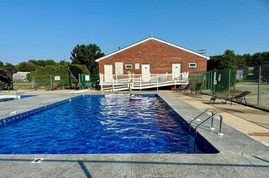 2 Roedean Dr unit UA304, Nashua, NH 03063 - photo 2