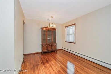 99 Park Hill Cir, Staten Island, NY 10304 - photo 7