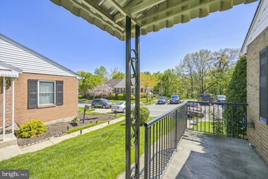 14914 Laurel Oaks Ln, Laurel, MD 20707 - photo 3