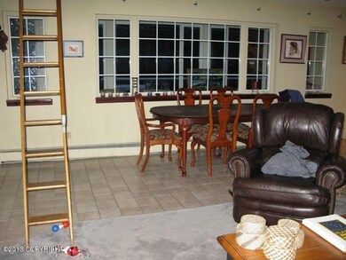 Living & Dining