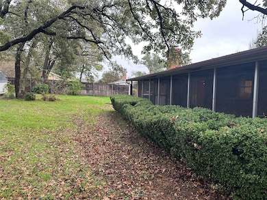 532 Plainview Dr, Hurst, TX 76054 - photo 6