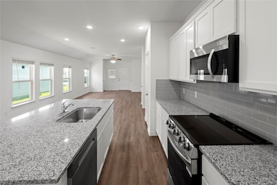 For physical representation only. Colors and selections will vary.