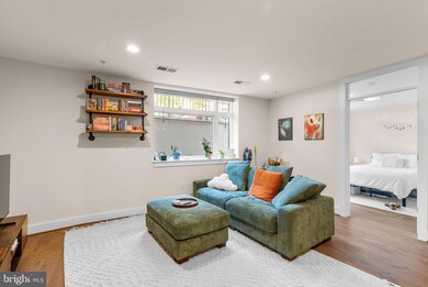 2337 Champlain St NW unit 2, Washington, DC 20009 - photo 7