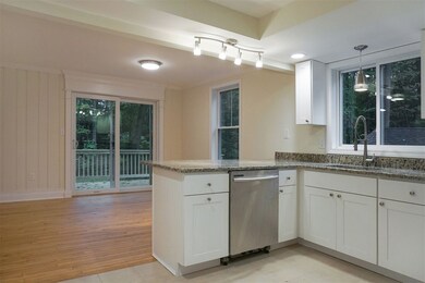 24 Coburn Ave, Nashua, NH 03063 - photo 6