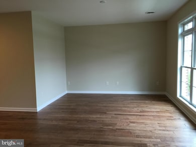 641 Tudor Dr, Hagerstown, MD 21742 - photo 2