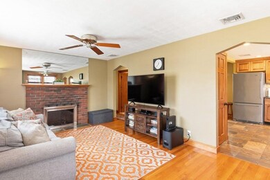 17 Lake Ave, Woburn, MA 01801 - photo 5