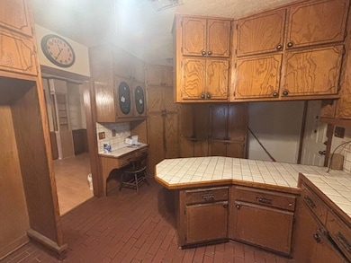 805 W Clayton St, Hugo, OK 74743 - photo 5