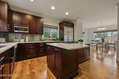 152 E Elm St unit B, Greenwich, CT 06830 - photo 7