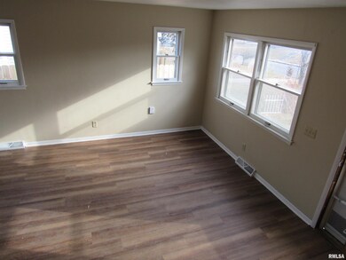 1622 Esplanade Ave, Davenport, IA 52803 - photo 7