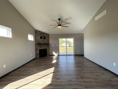 6 Lazy Brook Dr, West Branch, IA 52358 - photo 7