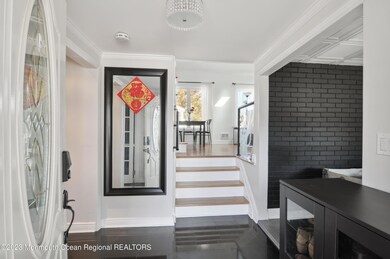 0007-06Foyer