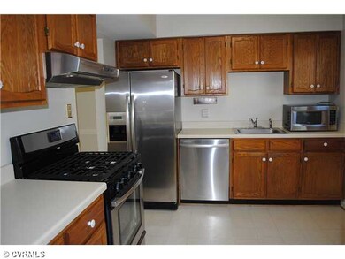 Kitchen - Beautiful, spacious eat-in kitchen with 
