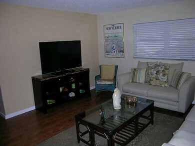 7611 NW 71st Ave, Tamarac, FL 33321 - photo 5