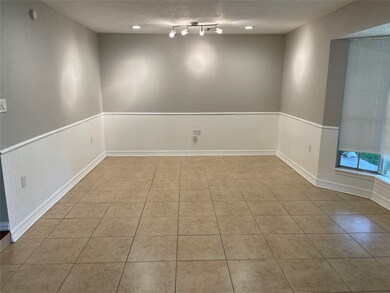 6919 N Oak Bend Dr, Alvin, TX 77511 - photo 2