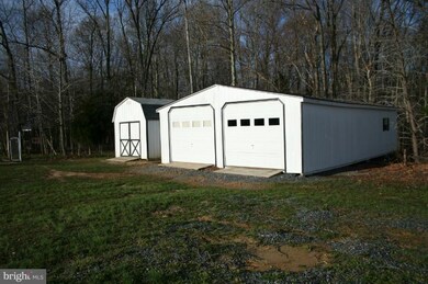 26425 Meadow Wood Dr, Mechanicsville, MD 20659 - photo 2