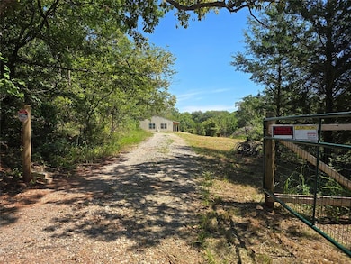 21427 S Rock Creek Rd, Tecumseh, OK 74873 - photo 2