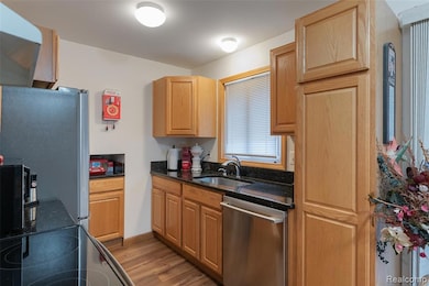 4245 Bunker Ave, West Bloomfield, MI 48323 - photo 6