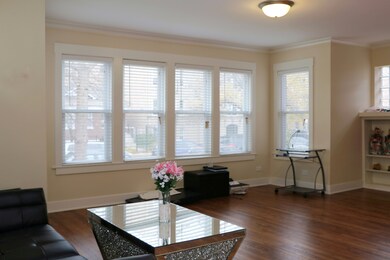 6449 N Fairfield Ave, Chicago, IL 60645 - photo 2