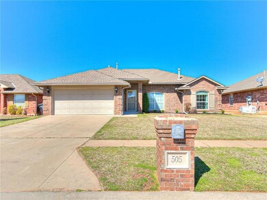 Front: A true must see!Enjoy your 3 bed 2 bath hom