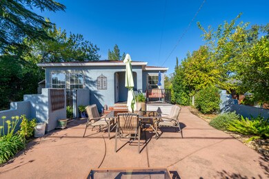 2058 Sonoma St-7