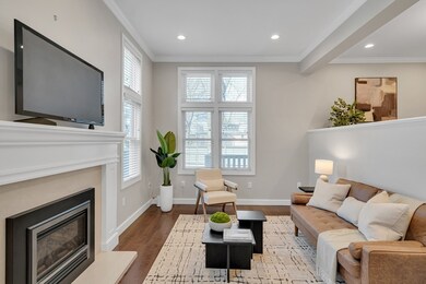 10 Walden Mews, Cambridge, MA 02140 - photo 2