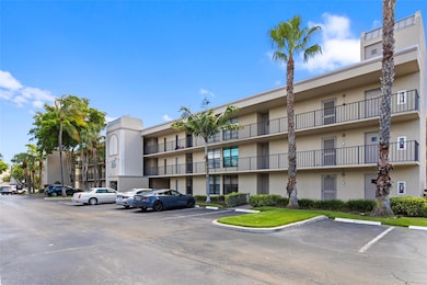 16 Royal Palm Way unit 302, Boca Raton, FL 33432 - photo 3