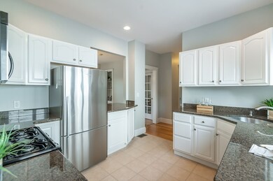139 Hudson St unit 1, Somerville, MA 02144 - photo 5