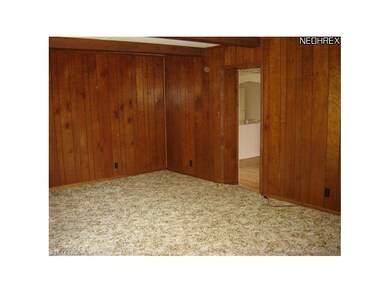 Large light-filled family room off formal dining r