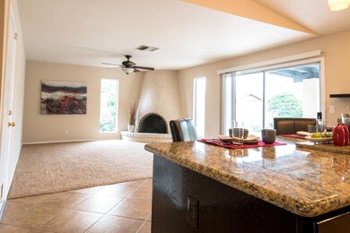 kitchen/living room