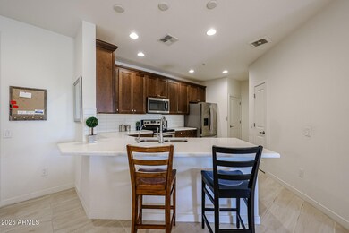 The Cays at Ocotillo unit 337, Chandler, AZ 85248 - photo 2