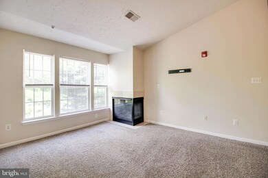 2055 Hunting Ridge Dr, Owings Mills, MD 21117 - photo 4