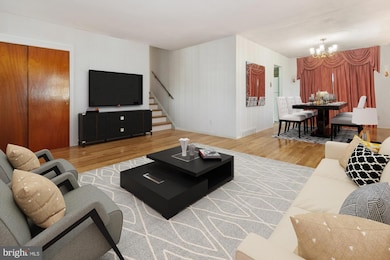 429 Portland Dr, Broomall, PA 19008 - photo 4