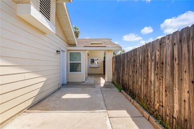 13981 Elmwood Ct, Moreno Valley, CA 92553 - photo 2