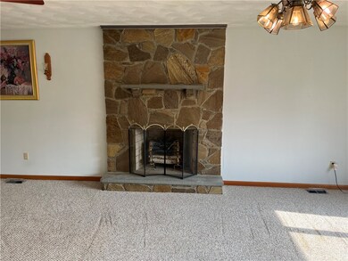 11 Hall St, West Warwick, RI 02893 - photo 6