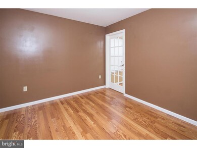 117 W Flagstone Dr, Newark, DE 19702 - photo 4