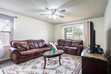 69 Middlebrook St, Harrisonburg, VA 22801 - photo 3