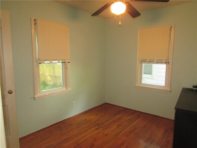 2520 57th St, Des Moines, IA 50310 - photo 6