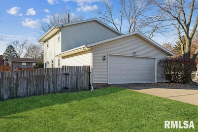 1001 W 53rd St, Davenport, IA 52806 - photo 2