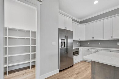 8001 Clearwater Ct, Sarasota, FL 34241 - photo 6