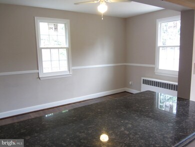 8631 Willow Oak Rd, Parkville, MD 21234 - photo 6