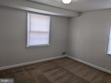 912 Brooke Rd, Capitol Heights, MD 20743 - photo 5