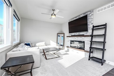 17118 Blue Sage Ln, Urbandale, IA 50323 - photo 5