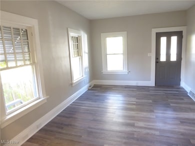 3712 W 103rd St, Cleveland, OH 44111 - photo 5