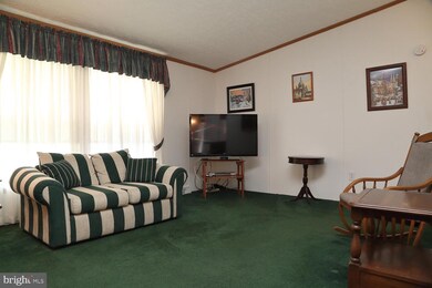 157 Greenbriar Cir, Lancaster, PA 17603 - photo 3