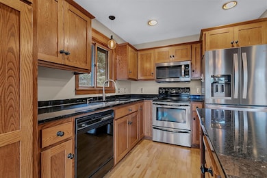 5707 Cardinal Ct, Saint Cloud, MN 56303 - photo 6