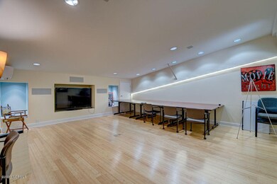 265 SloopPoint Conference Room